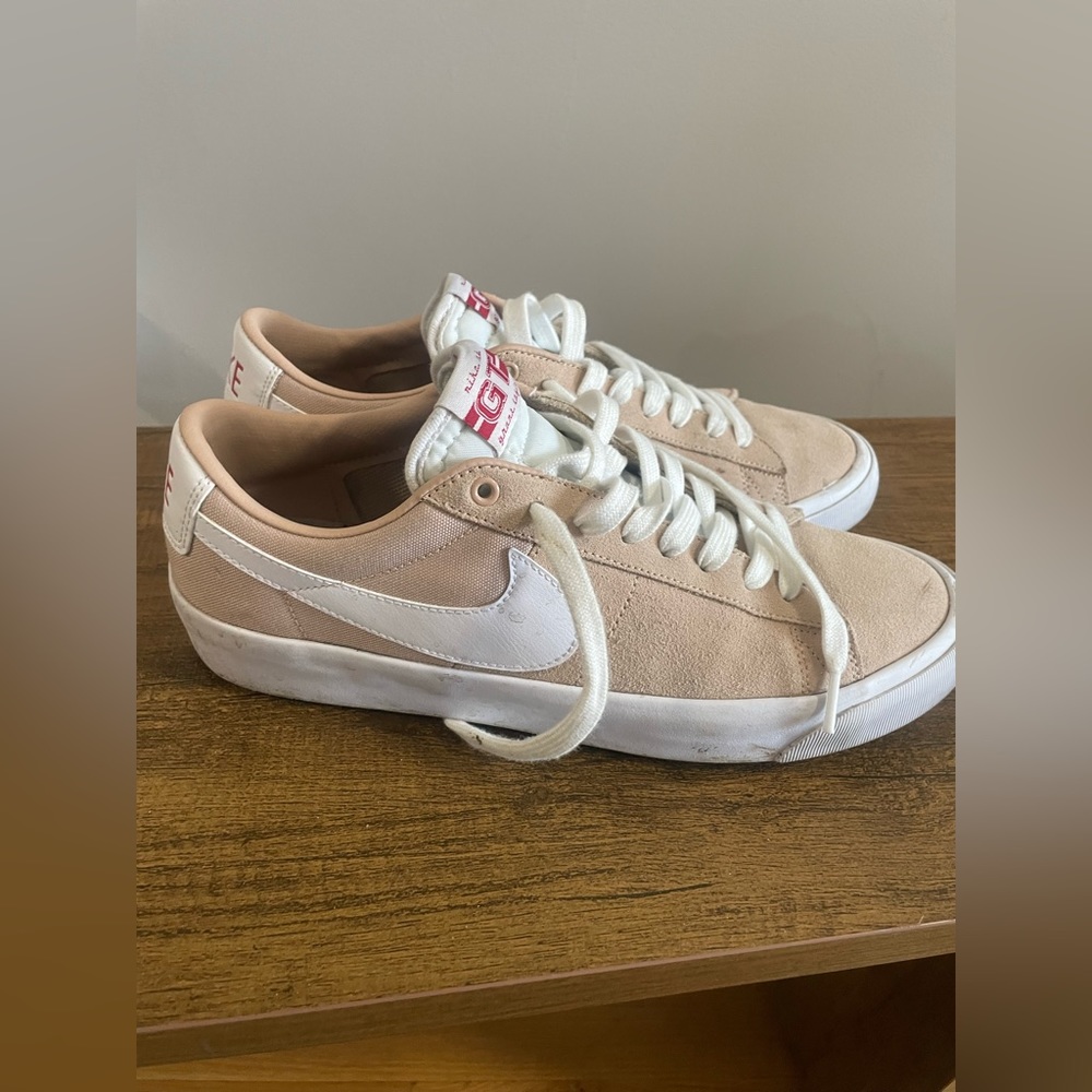 Nike blazer low GT beige